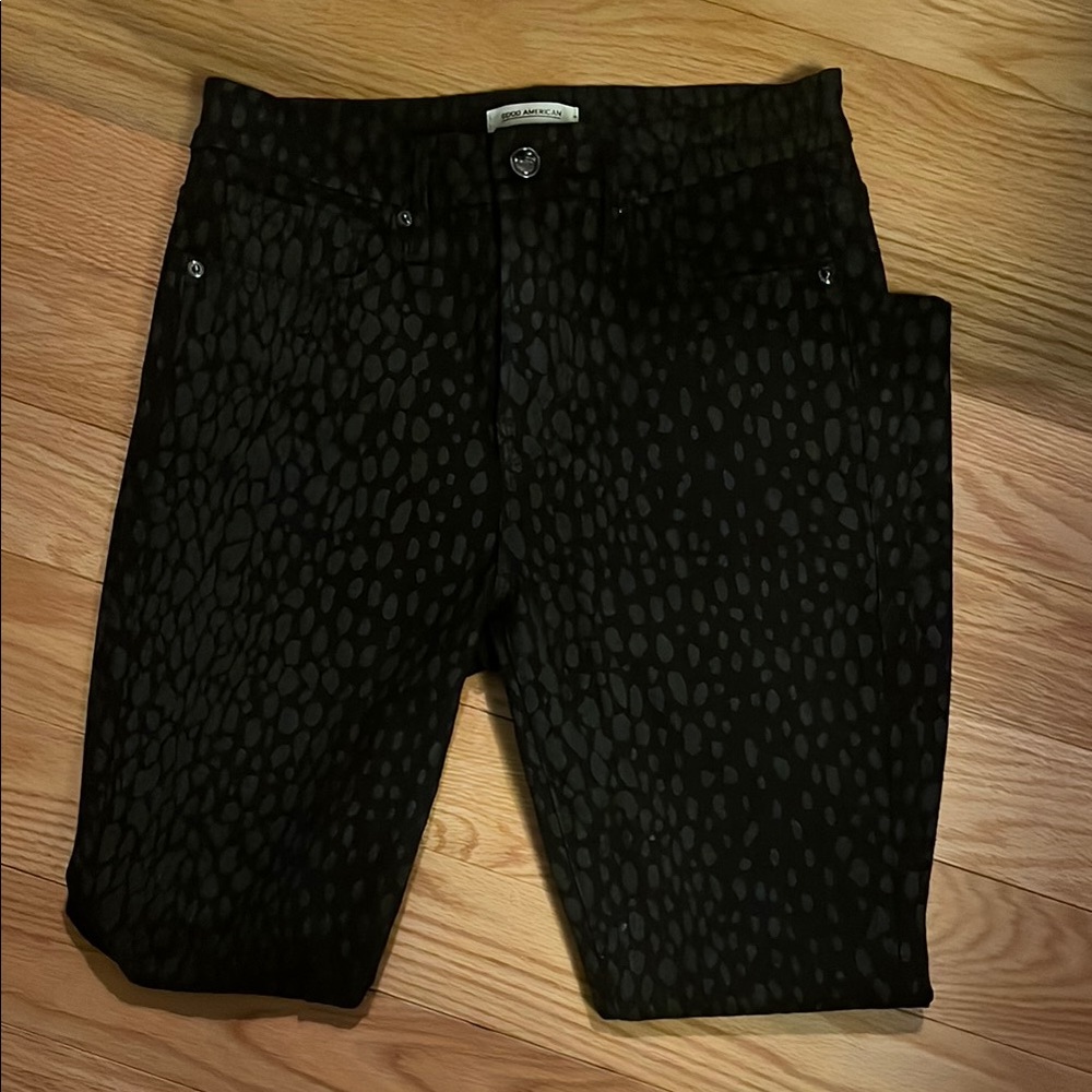 Good American Good Legs Crop
